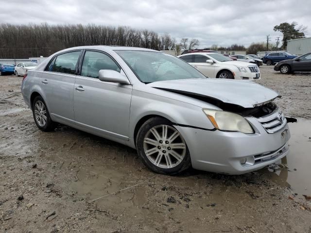 2005 Toyota Avalon XL