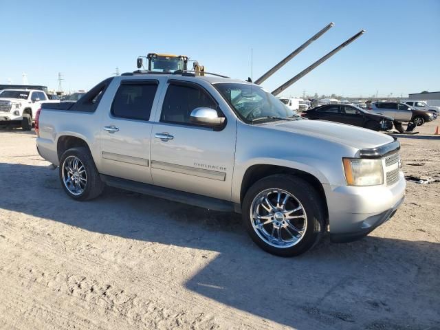 2011 Chevrolet Avalanche LS