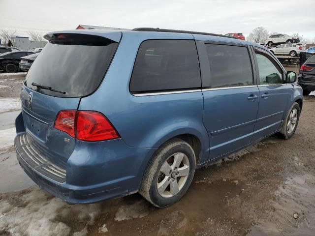 2012 Volkswagen Routan SE