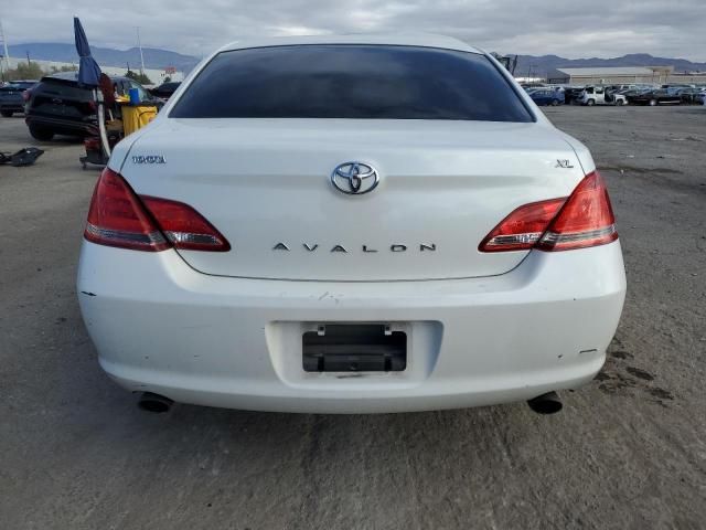 2005 Toyota Avalon XL