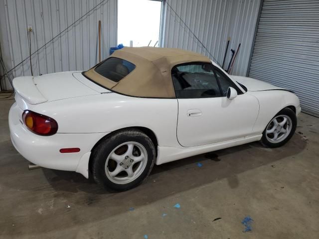 2000 Mazda MX-5 Miata Base