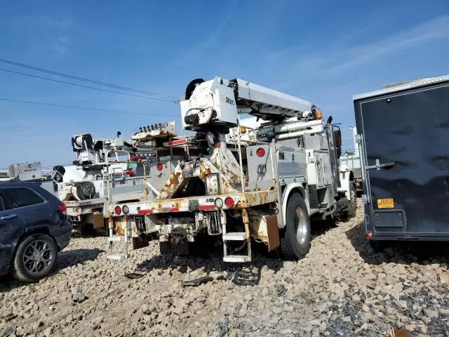 2011 International Durastar 4400 Digger Derrick Truck