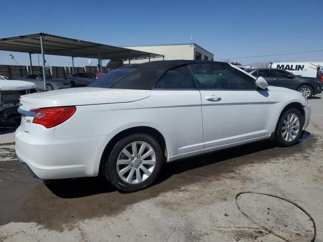 2013 Chrysler 200 Touring