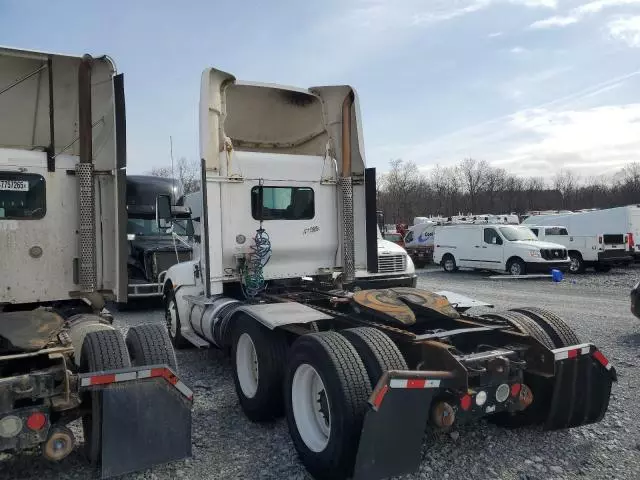 2013 Kenworth T660 Semi Truck