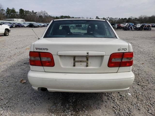 2000 Volvo S70 Base