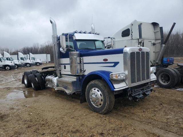 2023 Peterbilt 389 Semi Truck