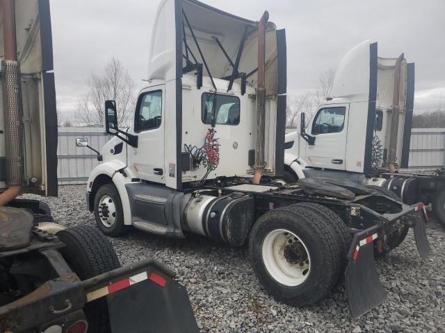 2016 Peterbilt 579