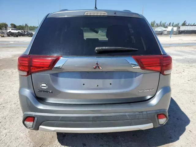 2016 Mitsubishi Outlander SE