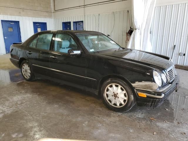 1999 Mercedes-Benz E 320