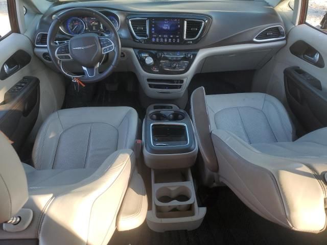 2017 Chrysler Pacifica Touring L Plus