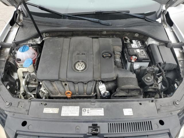 2013 Volkswagen Passat SE