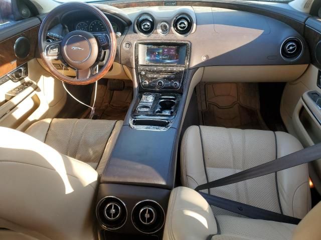 2016 Jaguar XJ