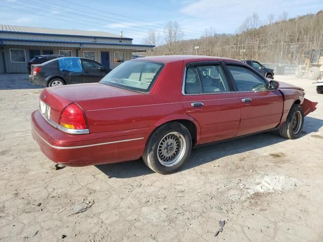 2001 Ford Crown Victoria LX