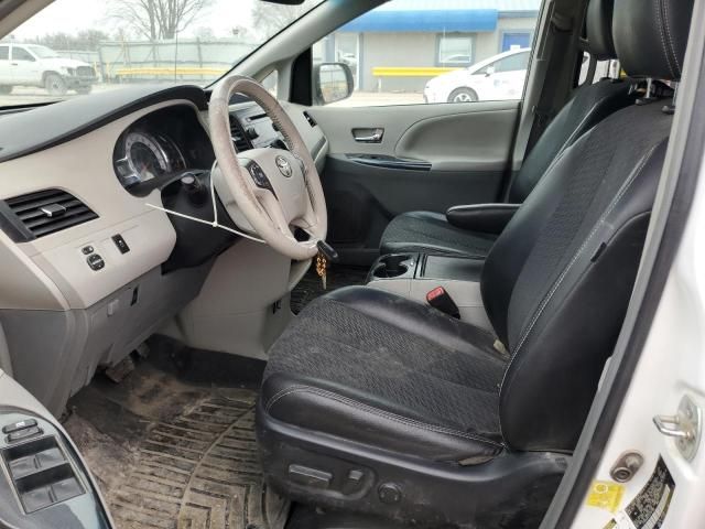 2012 Toyota Sienna Sport