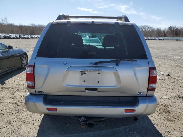 2004 Nissan Pathfinder LE