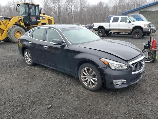 2017 Infiniti Q70 3.7