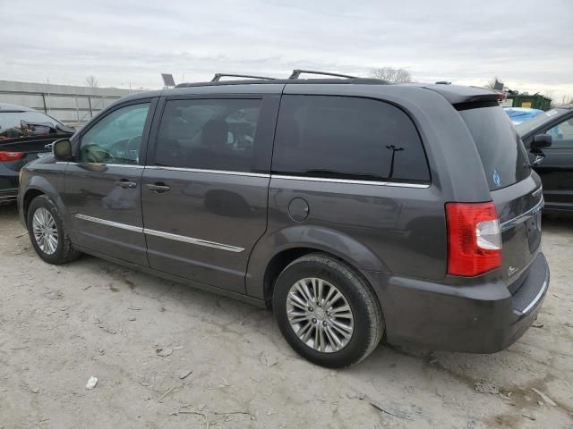 2015 Chrysler Town & Country Touring L