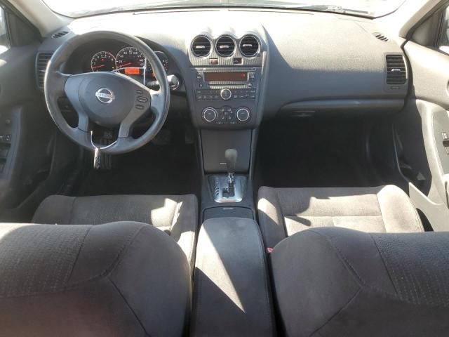 2010 Nissan Altima Base