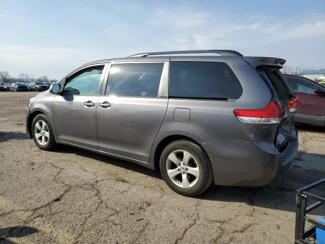 2014 Toyota Sienna LE