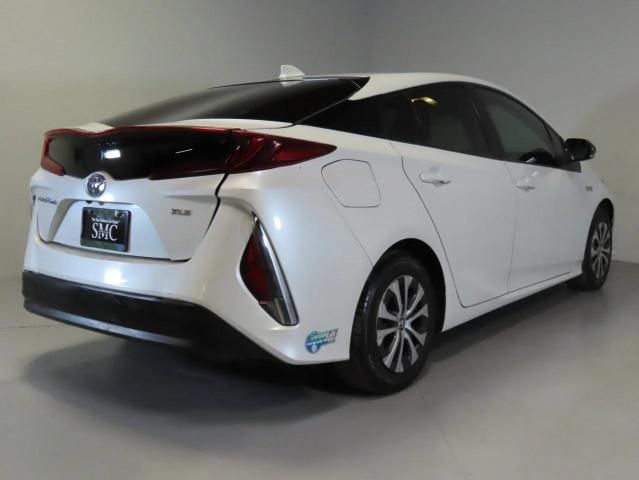 2021 Toyota Prius Prime LE