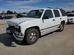 Carros salvage sin ofertas aún a la venta en subasta: 1999 GMC Yukon