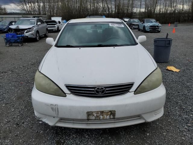 2005 Toyota Camry LE