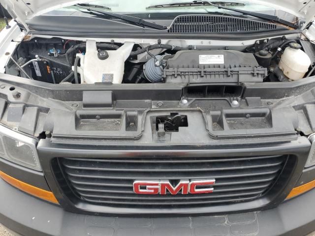 2023 GMC Savana Cutaway G3500