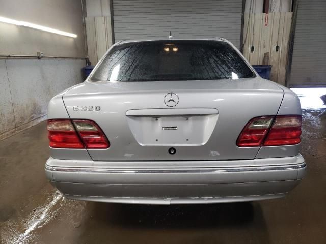 2001 Mercedes-Benz E 320