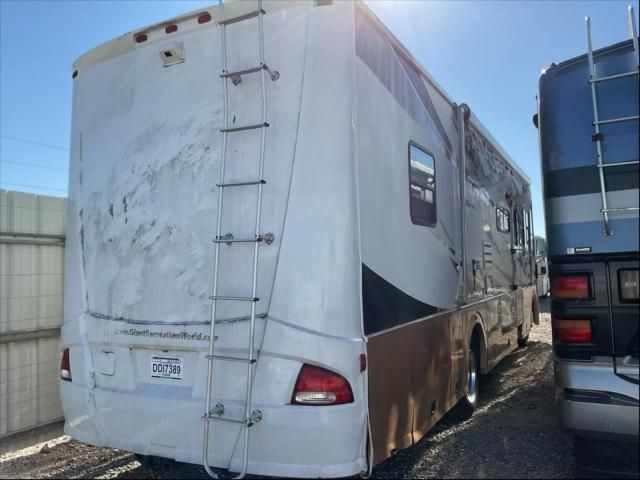 2004 Ford F550 Super Duty Stripped Chassis