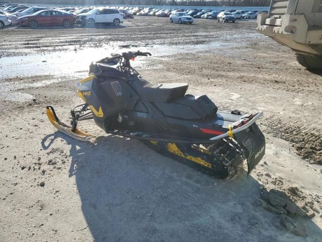 2023 Skidoo 2023 Skidoo Snowmobile