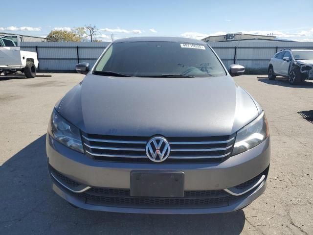 2014 Volkswagen Passat SE