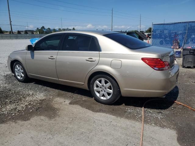 2005 Toyota Avalon XL