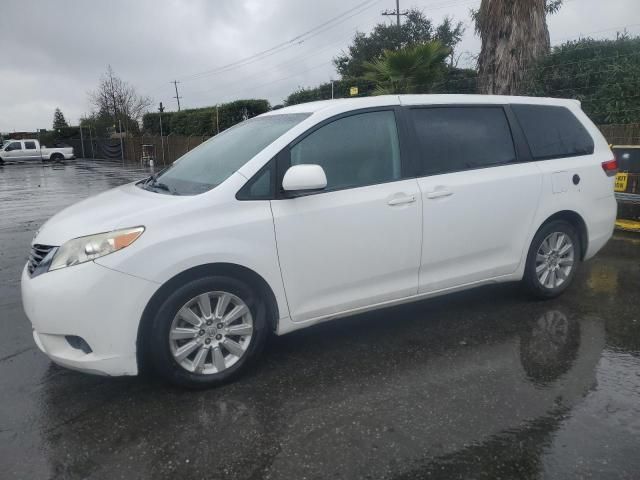 2014 Toyota Sienna LE