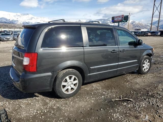 2012 Chrysler Town & Country Touring