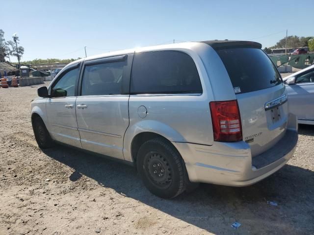 2010 Chrysler Town & Country LX