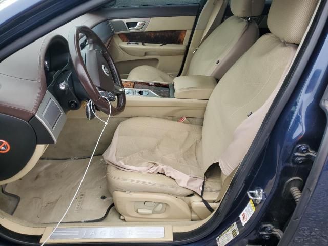 2009 Jaguar XF Premium Luxury