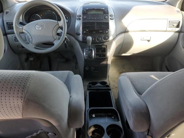 2007 Toyota Sienna LE