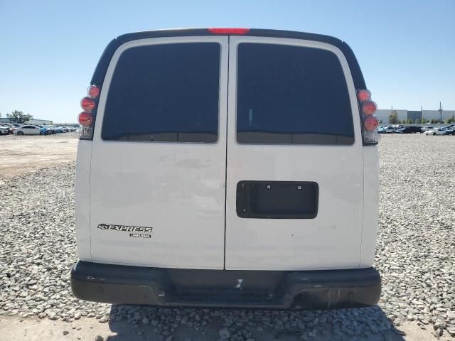 2014 Chevrolet Express G1500