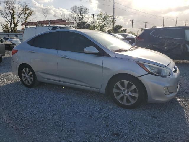 2013 Hyundai Accent GLS