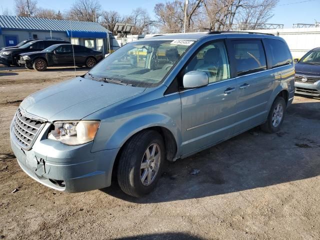 2010 Chrysler Town & Country Touring