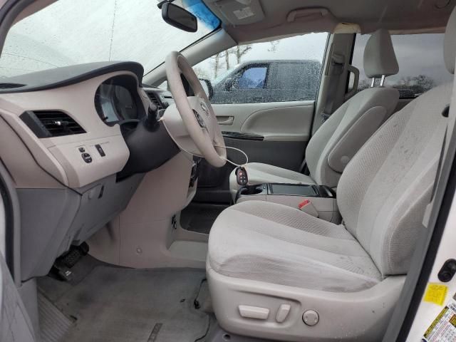 2012 Toyota Sienna LE