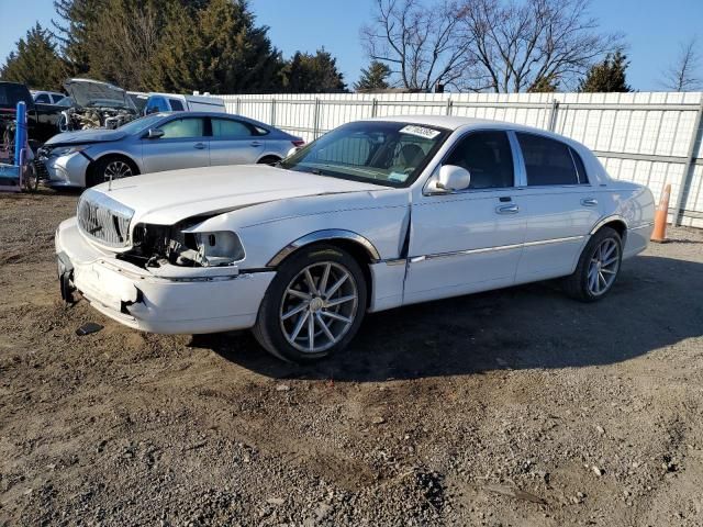 2003 Lincoln Town Car Executive