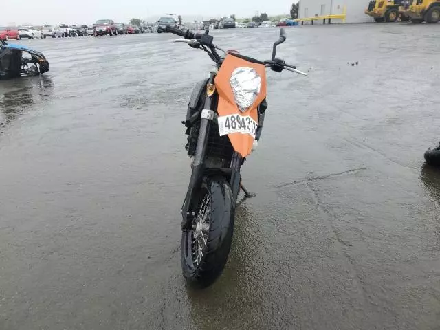 2007 KTM 690 Supermoto