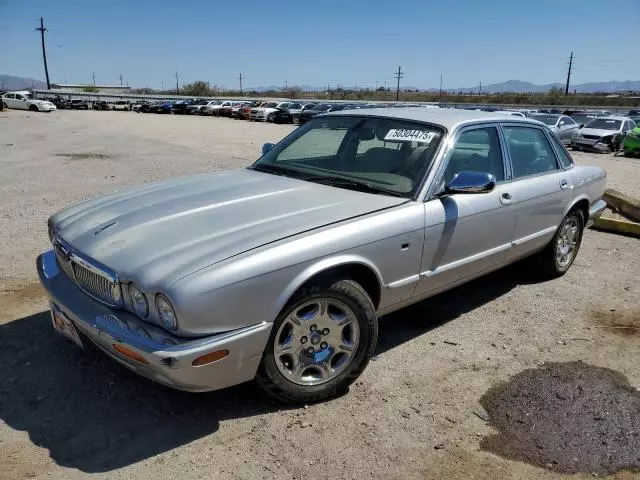 2003 Jaguar XJ8