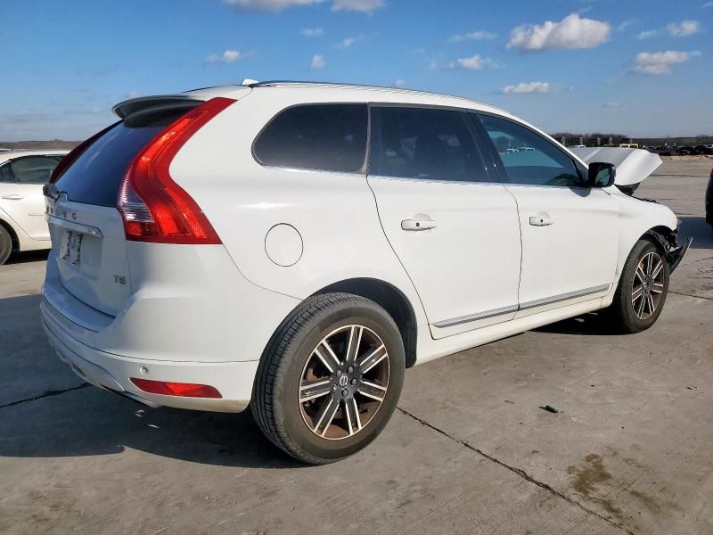 2017 Volvo XC60 T5 Dynamic