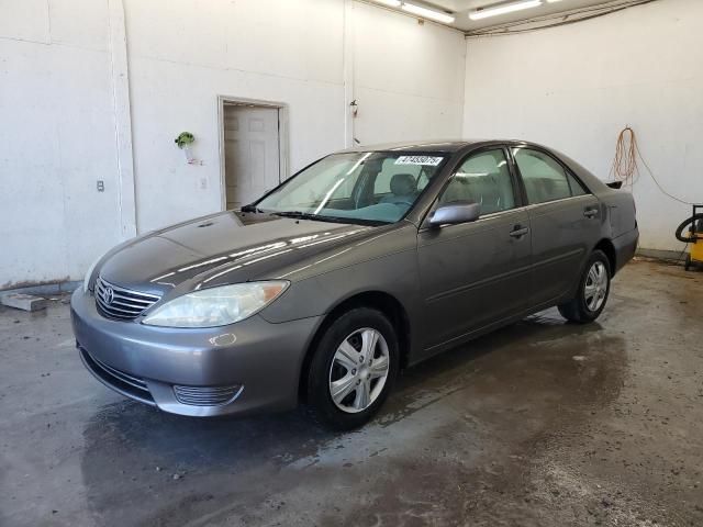 2005 Toyota Camry LE