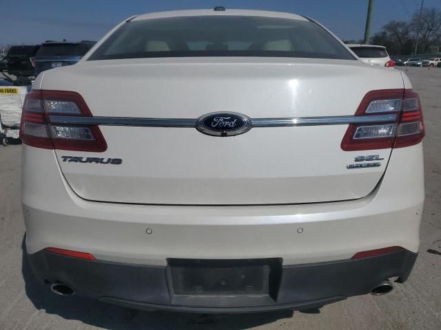 2014 Ford Taurus SEL