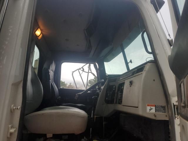 2016 Western Star 2016 Westenstar 4900FA Semi Truck