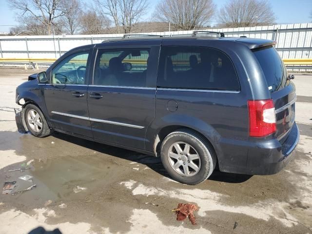 2013 Chrysler Town & Country Touring