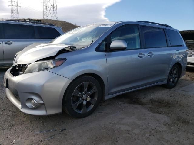 2012 Toyota Sienna Sport